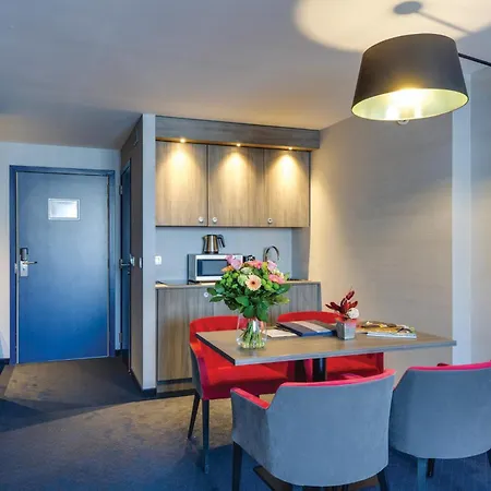 Hotel Der Valk Congres 4*