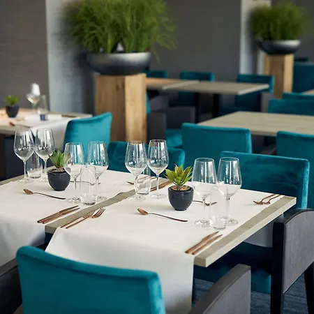 Hotel Der Valk Congres 4*