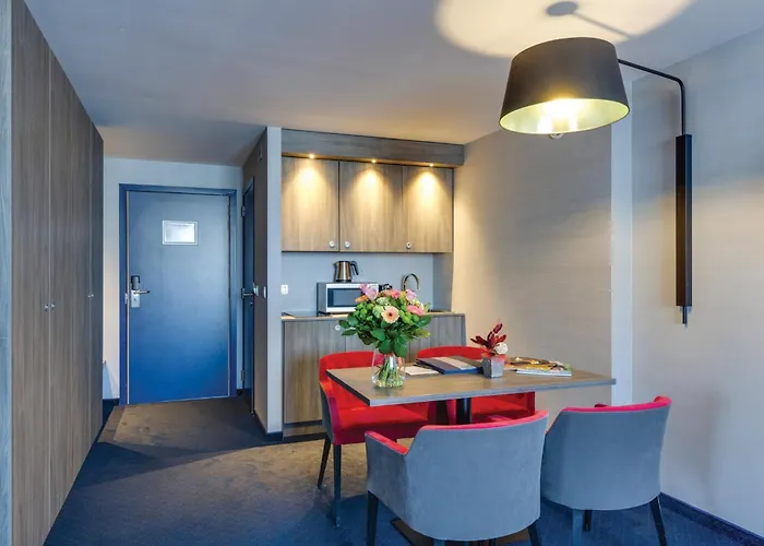 Szálloda Der Valk Congres 4*