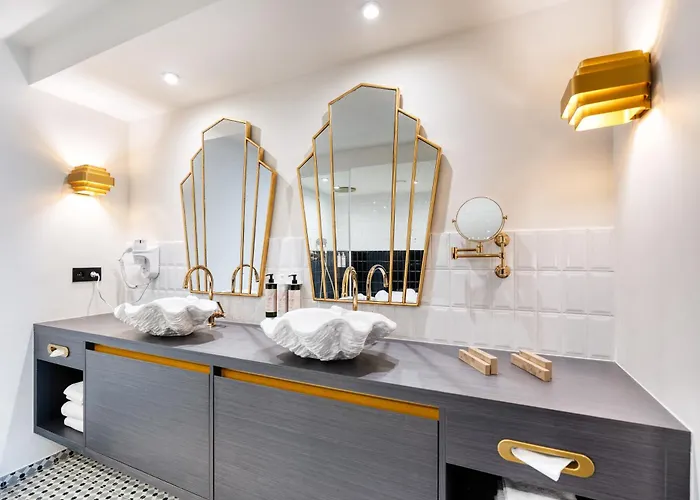 Szálloda Der Valk Congres