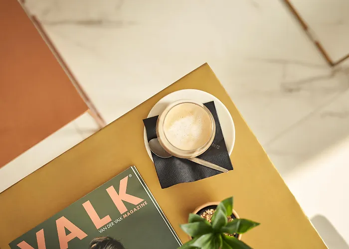 Szálloda Der Valk Congres