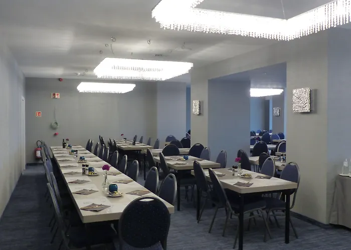 Szálloda Der Valk Congres 4*